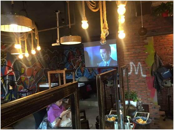 Brilens Projector in  Hair Salon